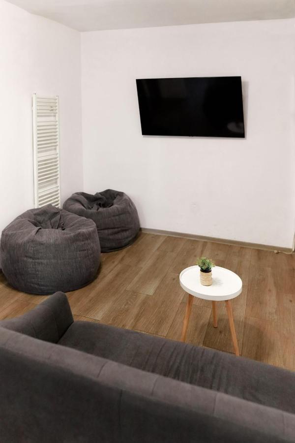 Bta Apartment Manastur Cluj Napoca Bagian luar foto